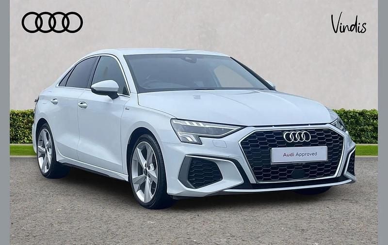 Used Audi A3 S-Line 147 HP (108 kW) 2023 White Sedan