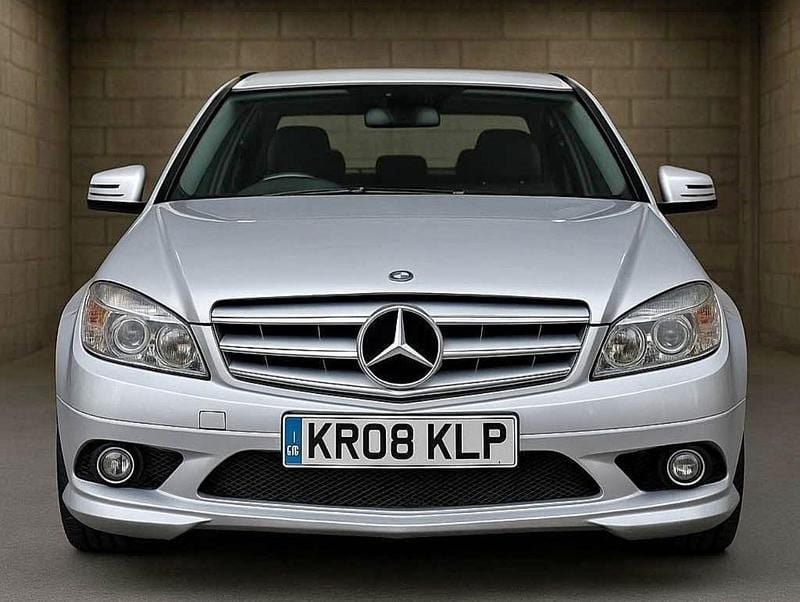 Used Mercedes C180 156 HP (114 kW) 2008 Silver Sedan
