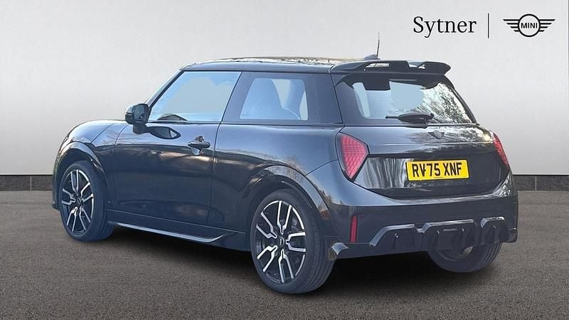 Used Mini Cooper Hatch 113 kW (154 HP) 2025 Grey Hatchback