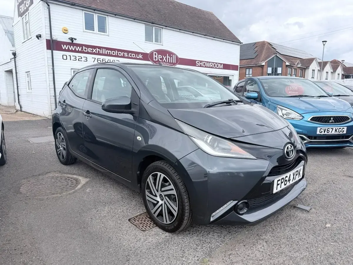 Used Toyota Aygo X-play 68 HP (50 kW) 2014 Grey Hatchback