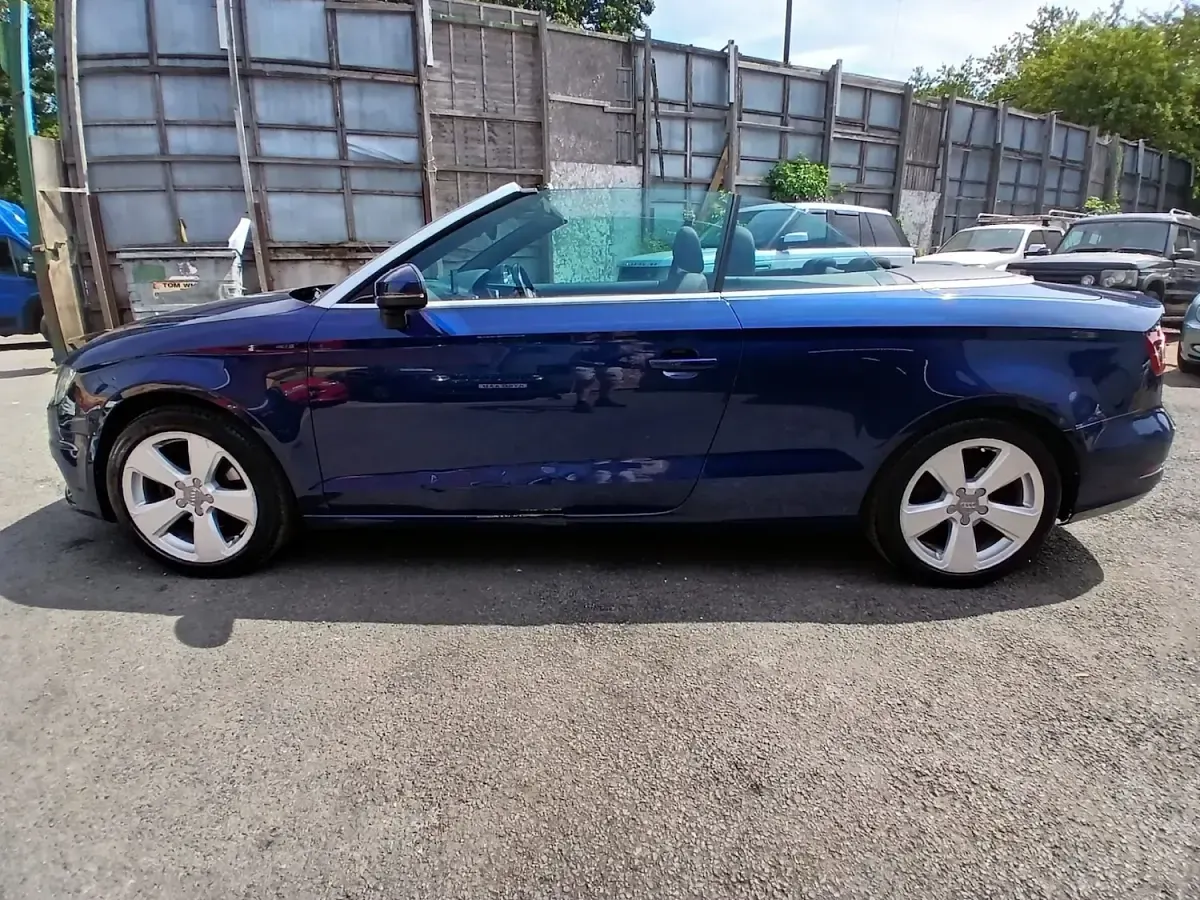 Used Audi A3 Cabriolet Sport 150 HP (110 kW) 2014 Blue Cabriolet