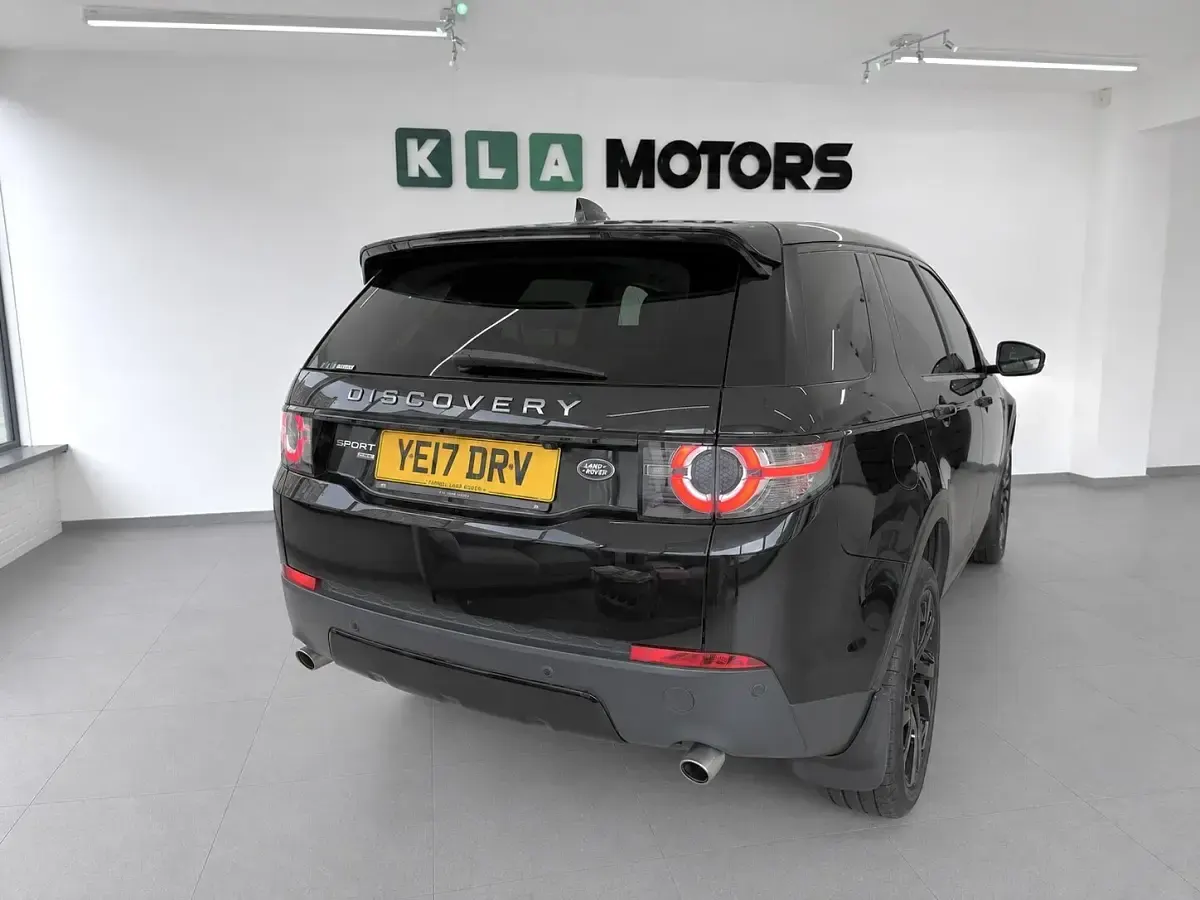 Used Land Rover Discovery Sport HSE 180 HP (132 kW) 2017 Black SUV