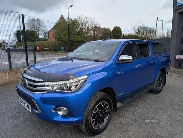 Usado Toyota HiLux 150 HP (110 kW) 2018 Azul Pickup
