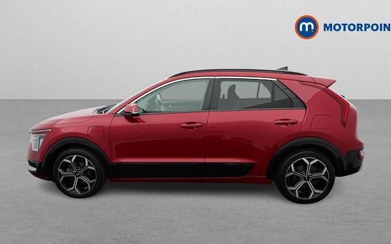 Used Kia Niro 182 HP (133 kW) 2023 Red SUV