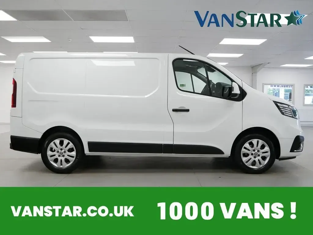 Used Renault Trafic 130 HP (95 kW) 2023 White MPV