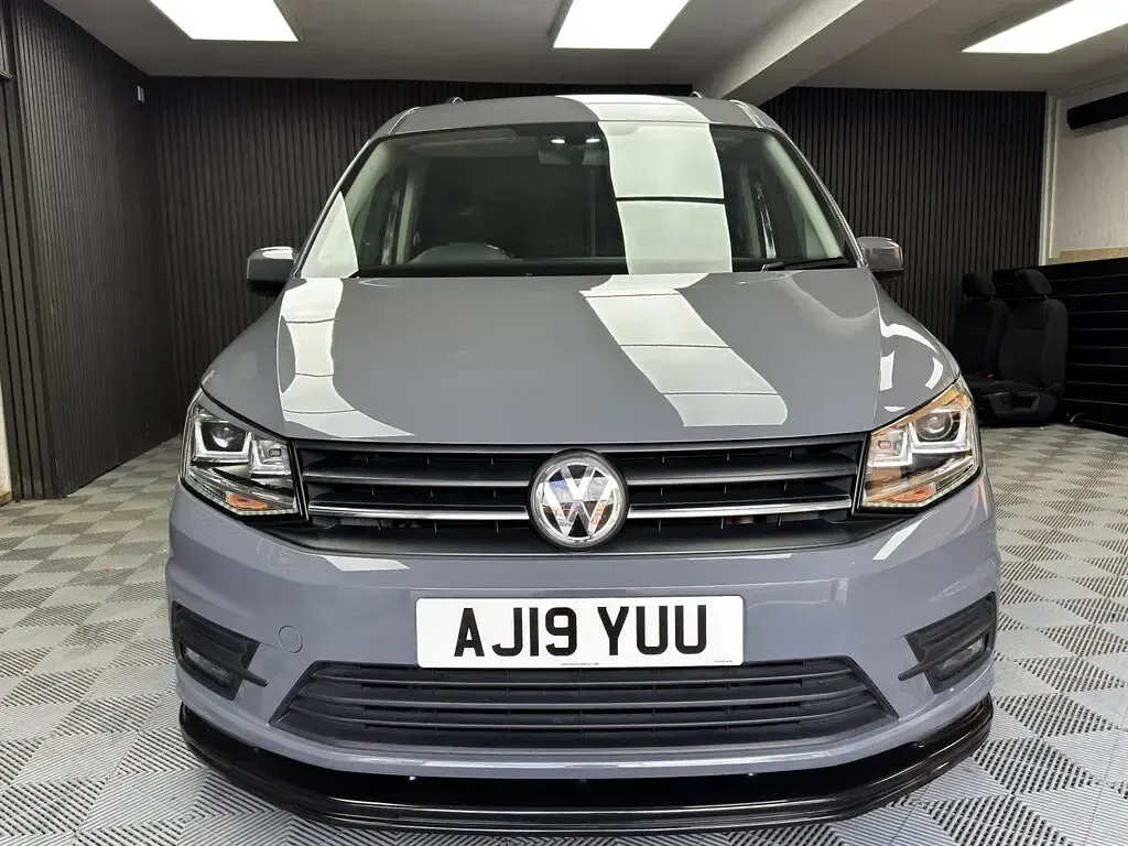 Used VW Caddy Highline 2019 Pure grey MPV