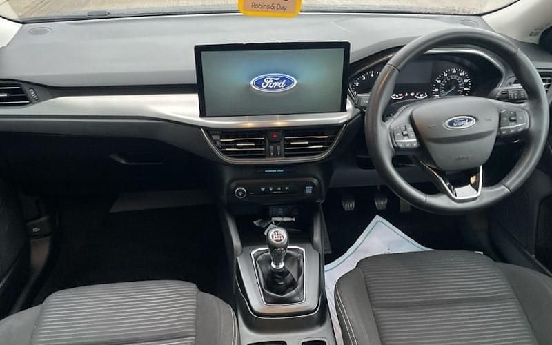 Used Ford Focus Titanium 155 HP (114 kW) 2023 Blue Hatchback