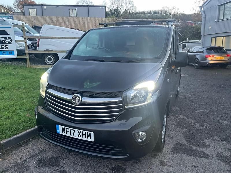 Used Vauxhall Vivaro Sportive 125 HP (91 kW) 2017 Black MPV