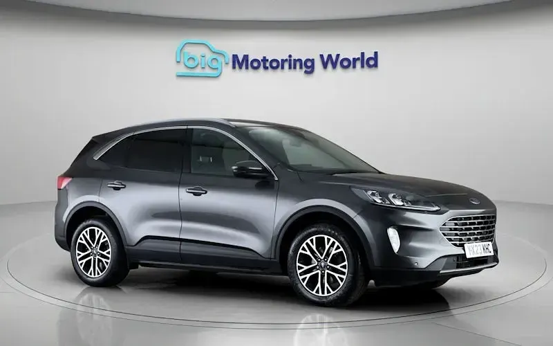 Used Ford Kuga Titanium 150 HP (110 kW) 2023 Grey SUV