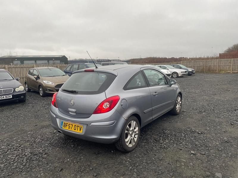 Used Vauxhall Corsa 79 HP (58 kW) 2007 Silver Hatchback