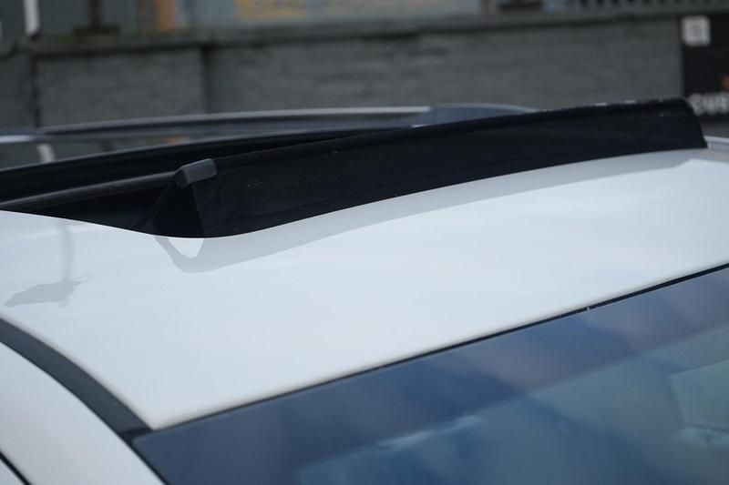 Used Jeep Grand Cherokee Overland 2016 White SUV