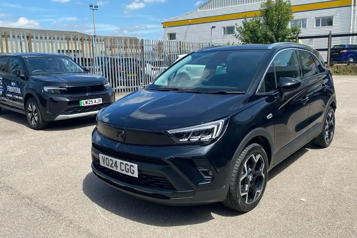 Used Vauxhall Crossland Ultimate 130 HP (95 kW) 2024 Black SUV