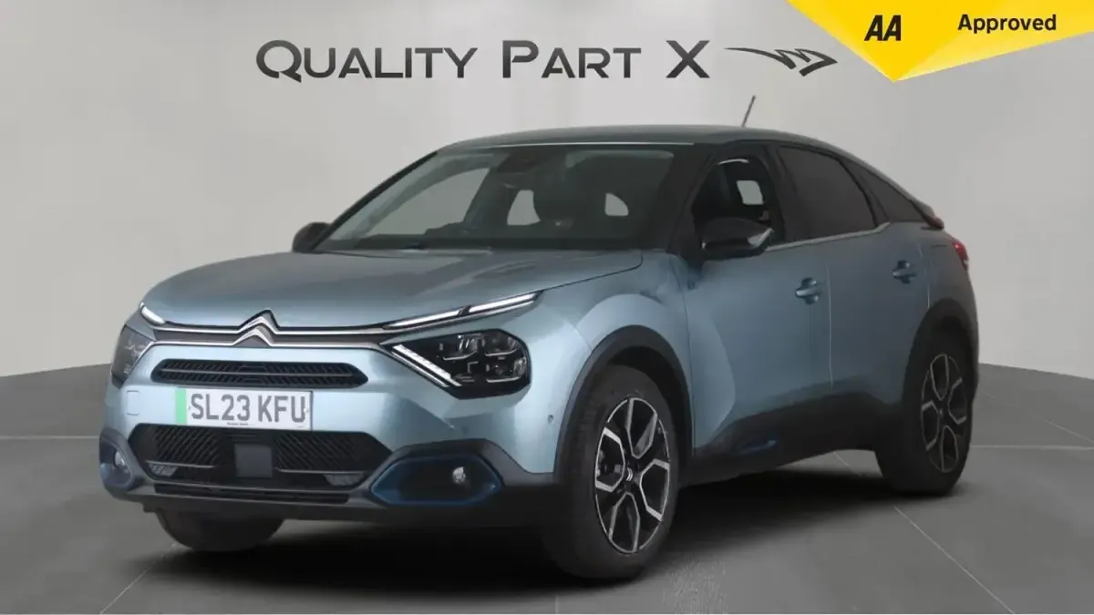Used Citroën e-C4 Shine 100 kW (136 HP) 2023 Blue Hatchback