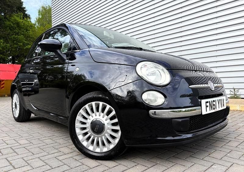 Usado Fiat 500 Lounge 85 HP (62 kW) 2011 Preto Citadino