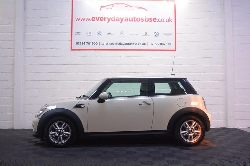 Used Mini ONE Hatch 2012 White Hatchback