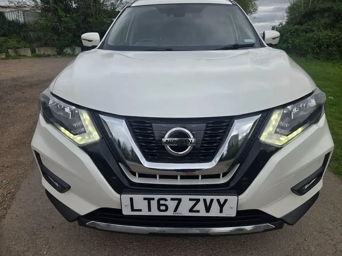 Used Nissan X-Trail N-Connecta 130 HP (95 kW) 2017 White SUV