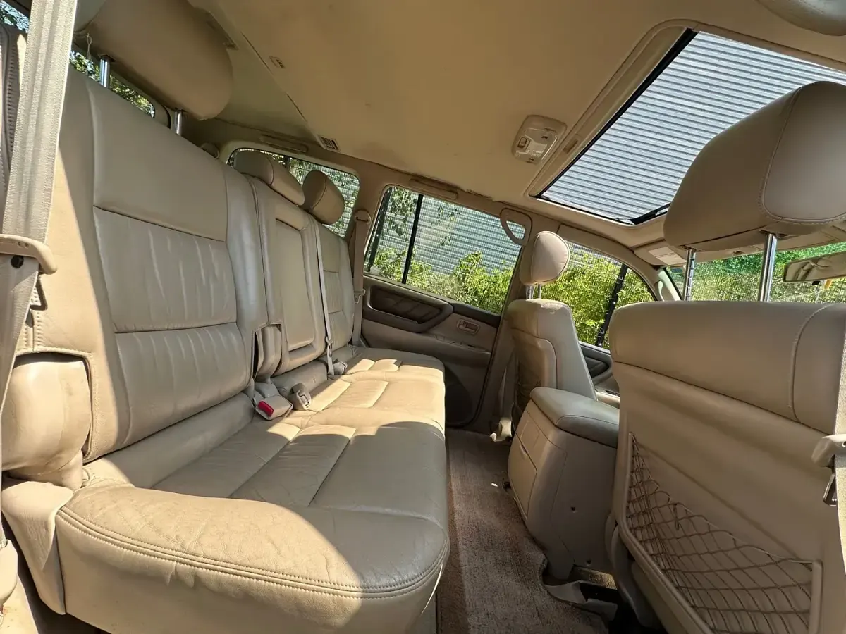 Used Toyota Land Cruiser Edition 2000 Silver SUV