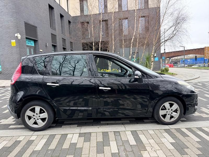 Used Renault Scénic III Dynamique 2011 Black MPV