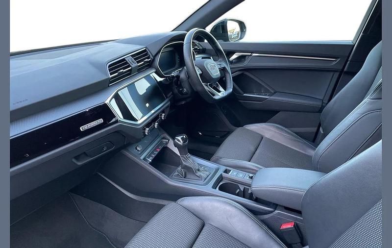 Used Audi Q3 Black Edition 187 HP (137 kW) 2023 Grey SUV