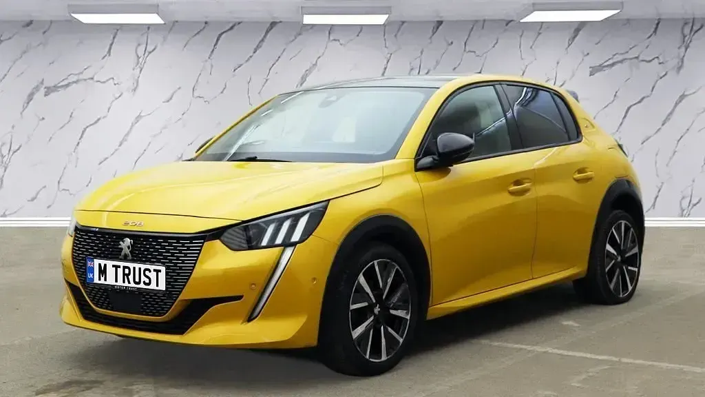 Second-hand Peugeot 208 GTi 130 CP (95 kW) 2021 Galben Hatchback