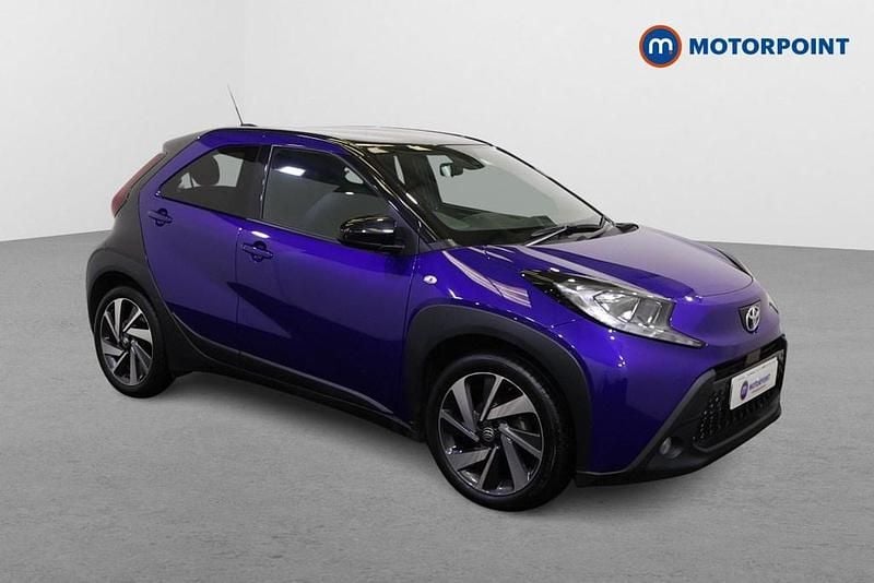 Blue Used 2024 Toyota Aygo X SUV | £13,949 - Image 1/4