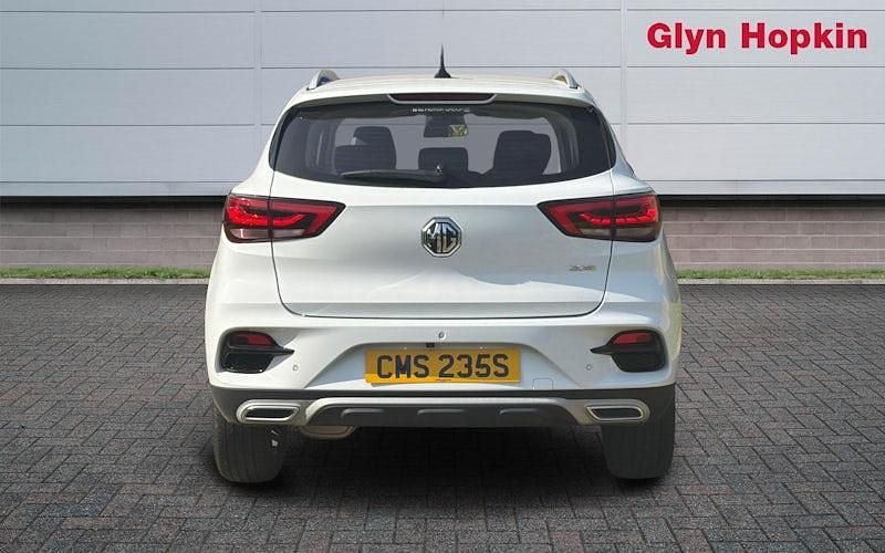 Używany MG ZS Exclusive 111 KM (81 kW) 2024 SUV