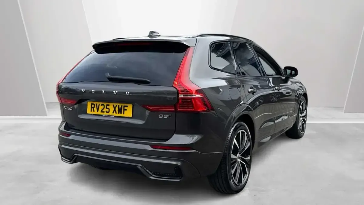 Used Volvo XC60 Ultra 250 HP (183 kW) 2025 Grey SUV