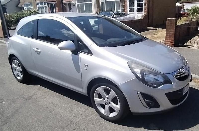 Silver Used 2013 Vauxhall Corsa Hatchback | £1,350 (Super price) - Image 1/4
