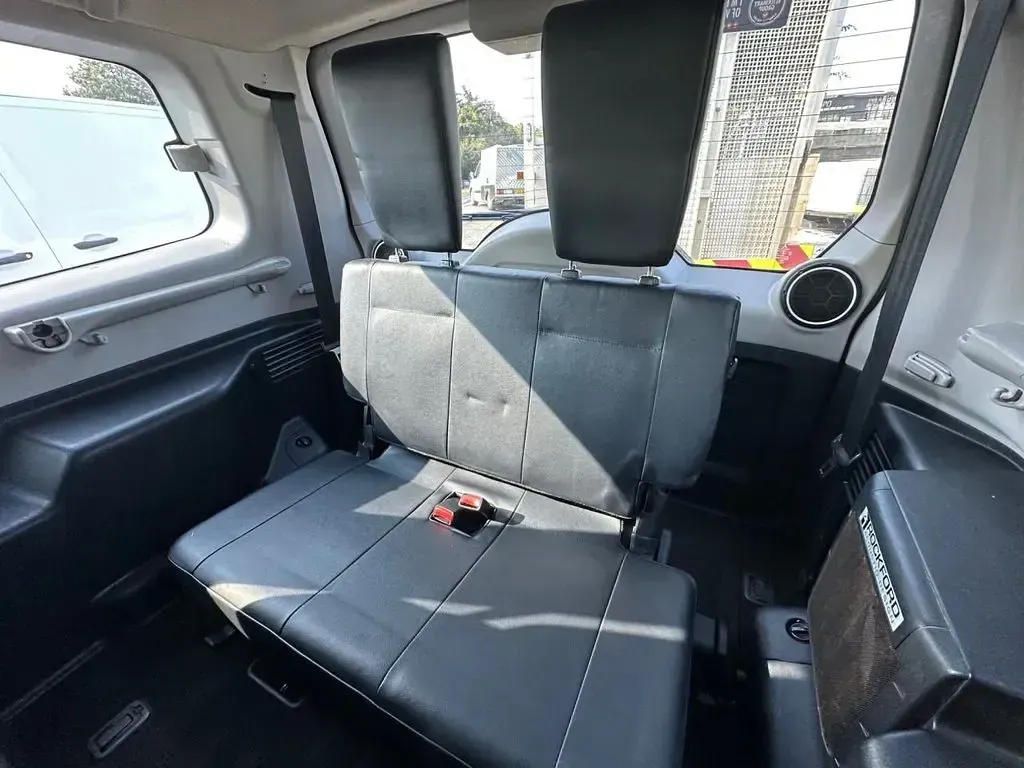 Used Mitsubishi Shogun 168 HP (123 kW) 2007 Silver SUV