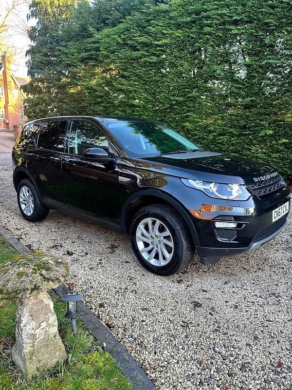 Used Land Rover Discovery Sport SE 180 HP (132 kW) 2017 Black SUV