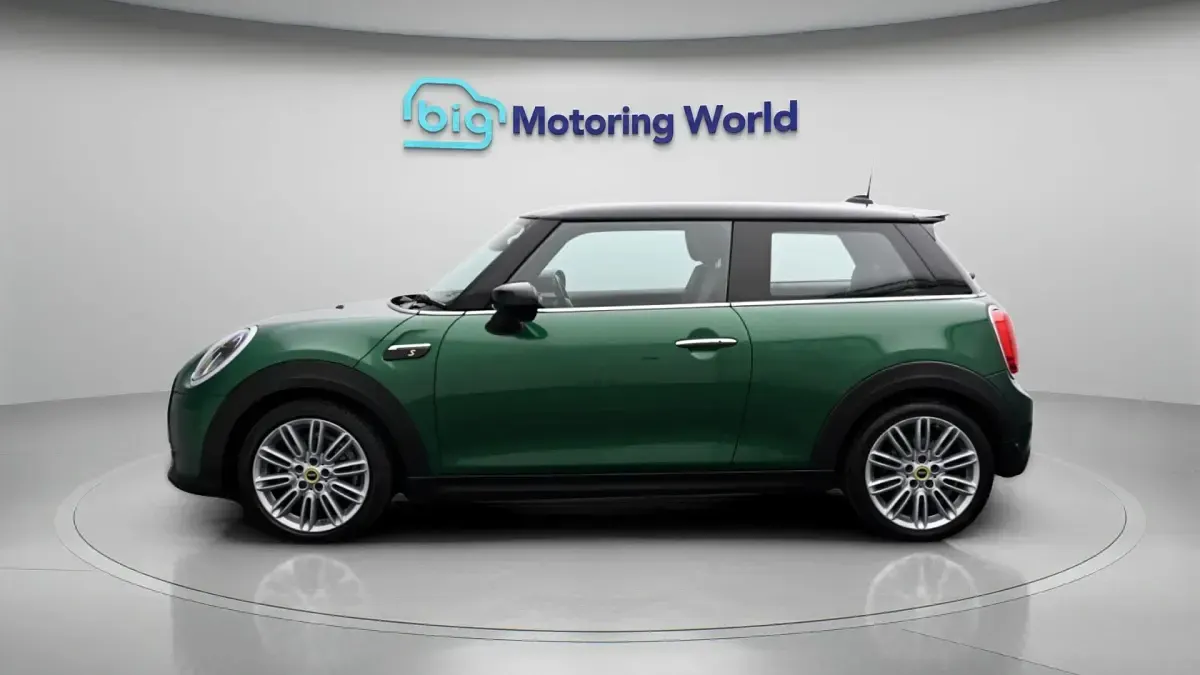 Used Mini Cooper SE Hatch 133 kW (181 HP) 2022 Hatchback