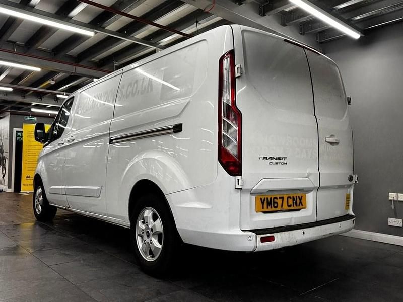 Used Ford Transit Custom Limited 128 HP (94 kW) 2017 White Van