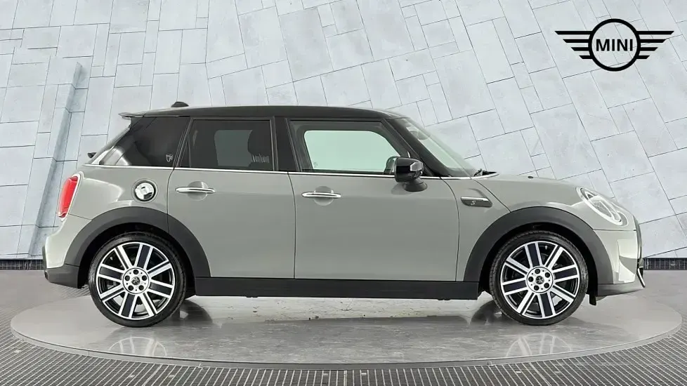 Used Mini Cooper S Exclusive 176 HP (129 kW) 2022 Grey Hatchback