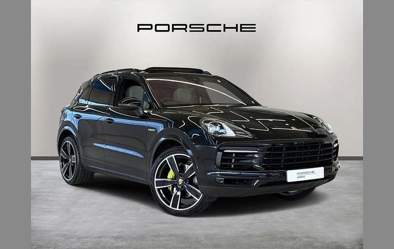 Used Porsche Cayenne 456 HP (335 kW) 2023 Black SUV