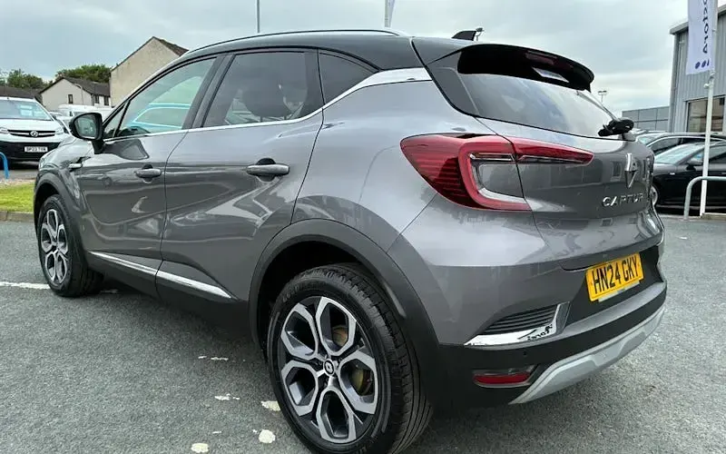 Used Renault Captur Techno 91 HP (66 kW) 2024 SUV