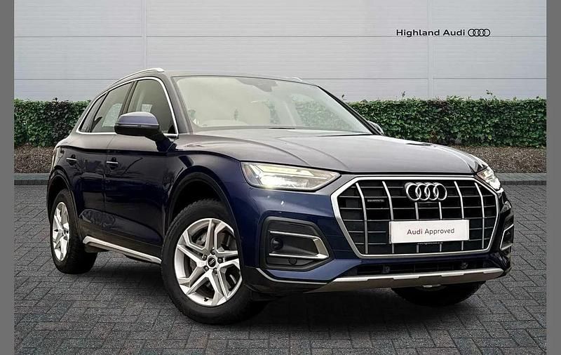 Blue Used 2022 Audi Q5 Sport SUV | £28,995 (Fair price) - Image 1/4