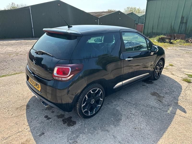 Begagnad Citroën DS3 155 HK (114 kW) 2013 Svart Halvkombi
