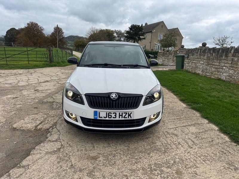 Used Skoda Fabia Monte Carlo 105 HP (77 kW) 2013 White Hatchback