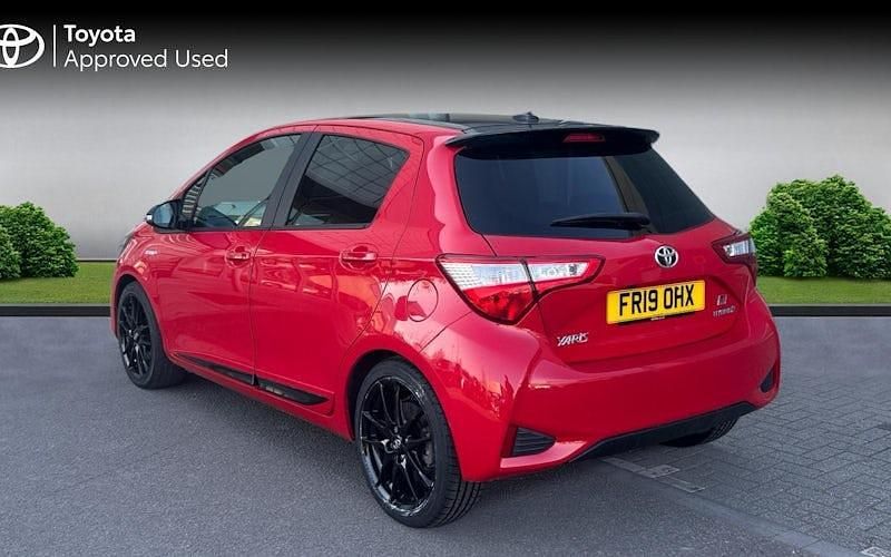 Used Toyota Yaris Hybrid Sport 101 HP (74 kW) 2019 Other Hatchback