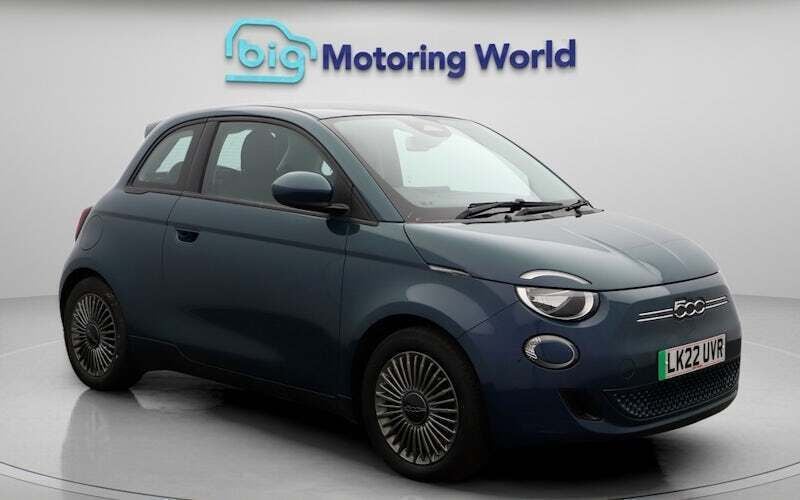 Used 2022 Fiat 500e Icon Hatchback | £11,400 (Good price) - Image 1/4