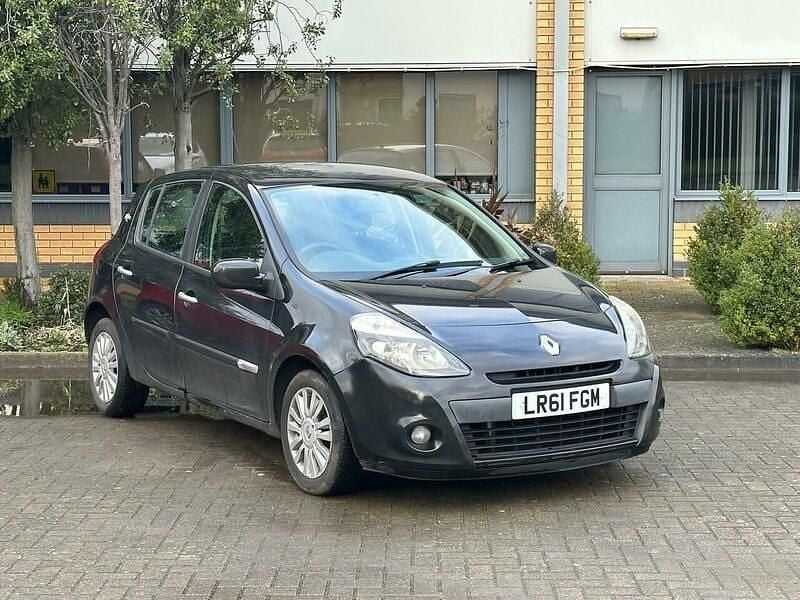 Used Renault Clio II 2011 Black Hatchback