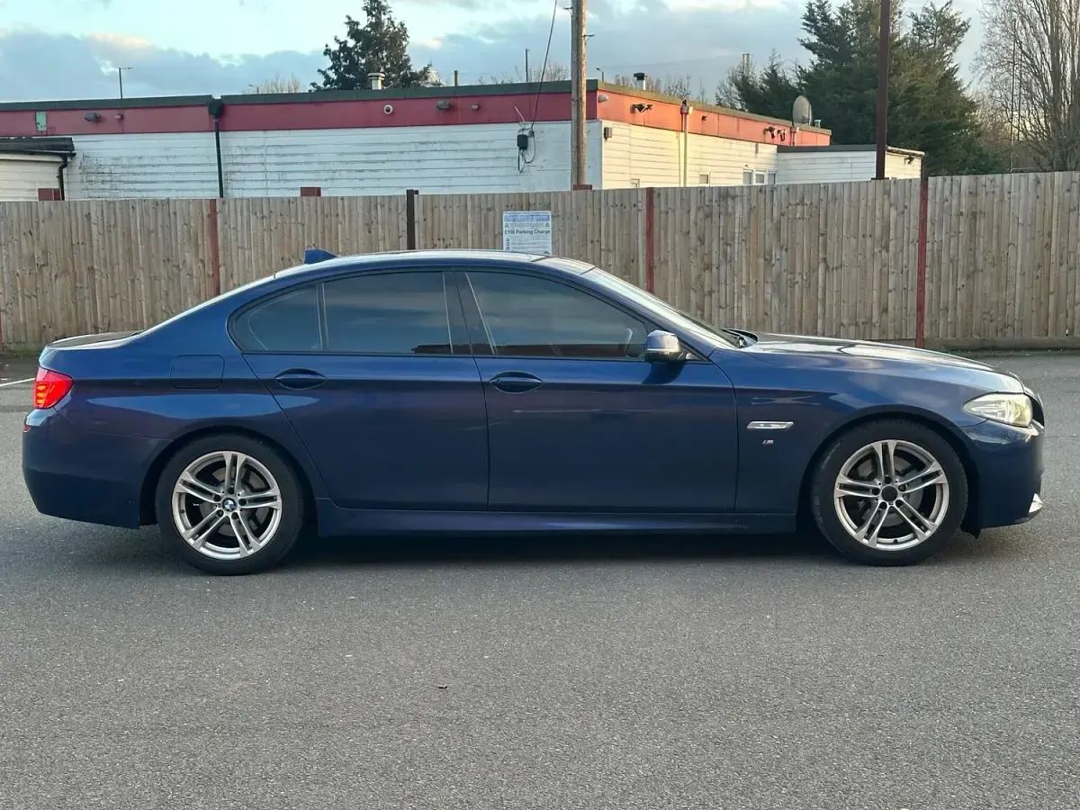 Used BMW 520 M Sport 190 HP (139 kW) 2015 Blue Sedan