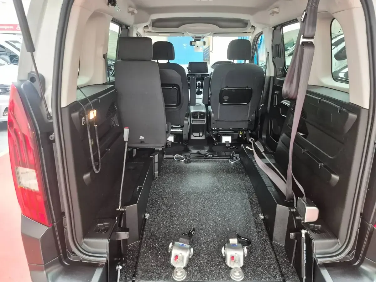 Used Peugeot Rifter Allure 2020 Beige MPV