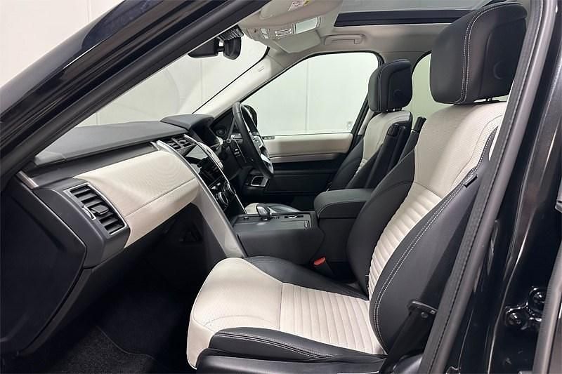 Used Land Rover Discovery 5 SE Dynamic 345 HP (253 kW) 2025 Black SUV