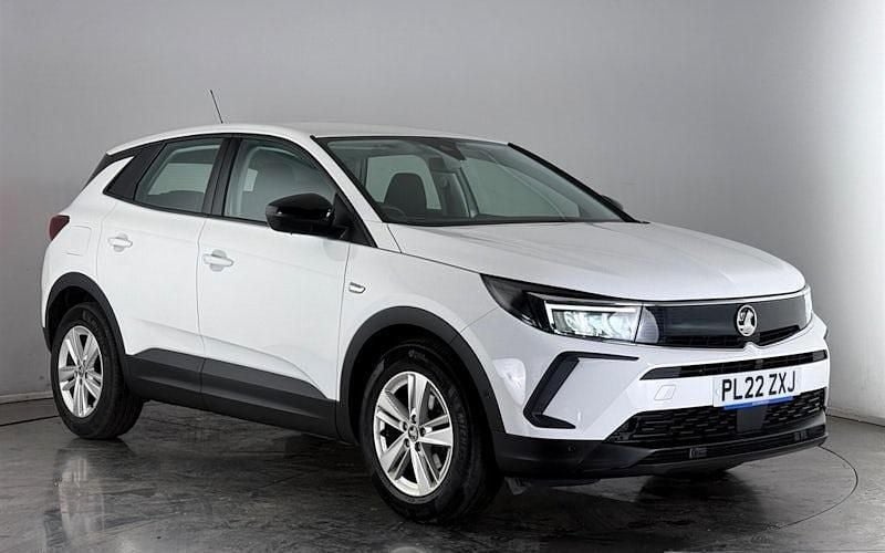 Used Vauxhall Grandland X S 131 HP (96 kW) 2021 White SUV