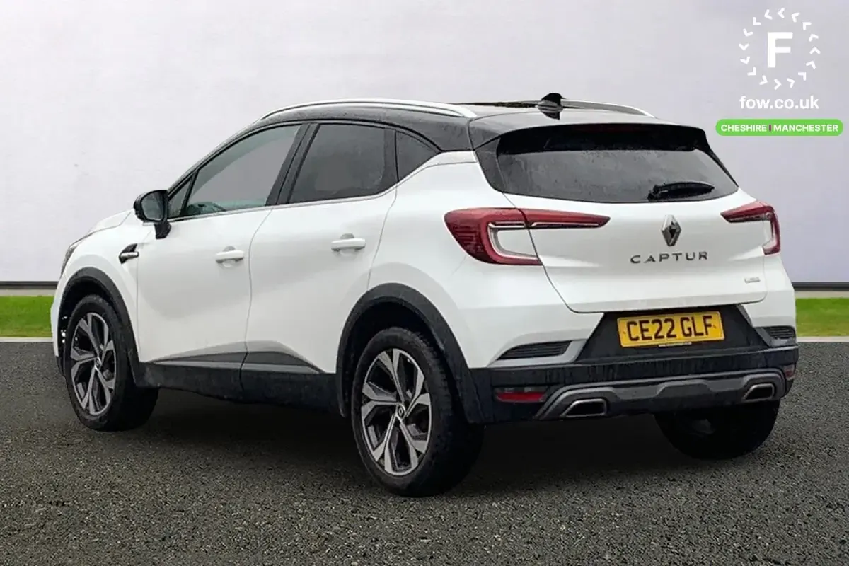 Used Renault Captur R.S. 140 HP (102 kW) 2022 White/black SUV