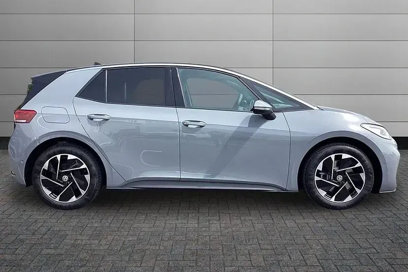 New VW ID.3 Pro 147 kW (201 HP) 2026 Moonstone grey with solid black roof Hatchback