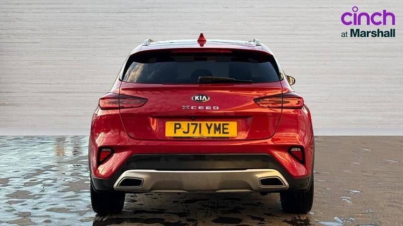 Used Kia XCeed 158 HP (116 kW) 2021 Red SUV