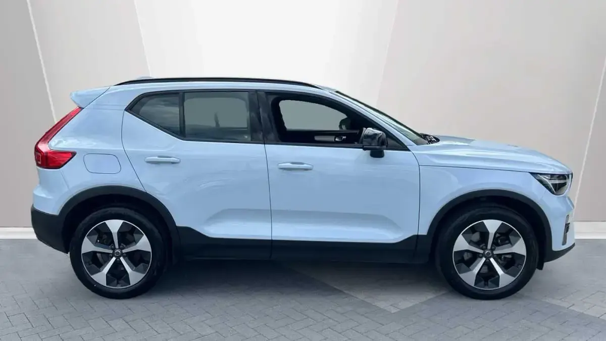 Used Volvo XC40 Plus 197 HP (144 kW) 2026 SUV