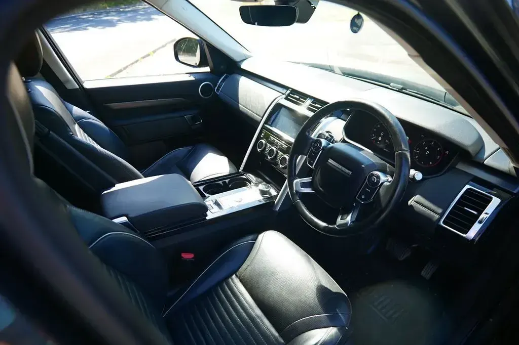 Used Land Rover Discovery HSE 2017 Grey SUV